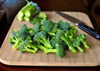 Những người bị bệnh gout không nên sử dụng bông cải xanh