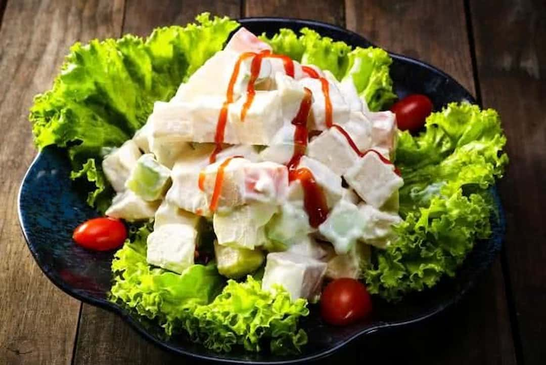 Salad táo trộn mayonnaise