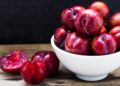 Quả mận bao nhiêu calo? Ăn mận có giảm cân được không