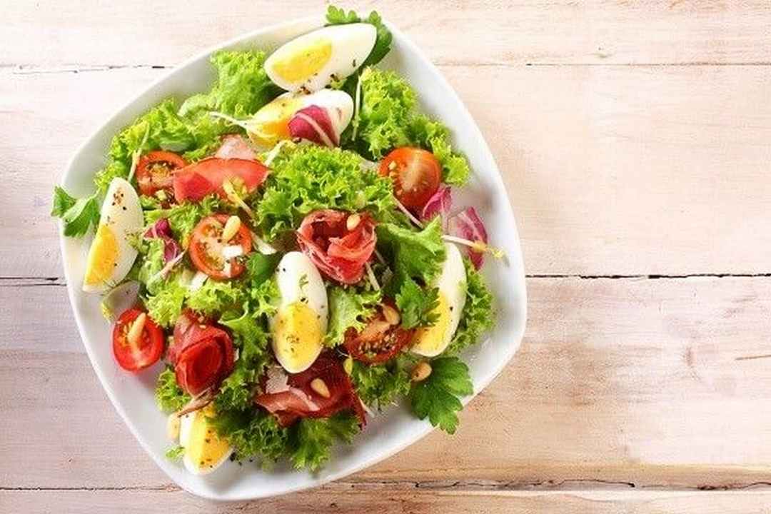 Salad trộn dầu giấm bổ dưỡng