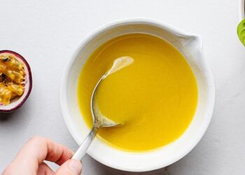 Cách làm nước sốt chanh dây thơm ngon