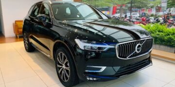 Mẫu xe Volvo 5 chỗ đảm bảo an toàn, năng xuất vận hành mạnh mẽ